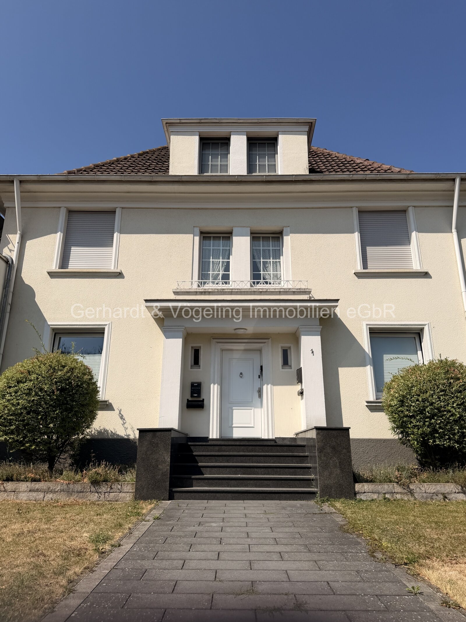 Neubeckum: Stilvolle 4-Zimmer-Erdgeschosswohnung mit eigenem Garten – Komfort und Eleganz in moderner Bauweise Neubeckum: Stilvolle 4-Zimmer-Erdgeschosswohnung mit eigenem Garten – Komfort und Eleganz in moderner Bauweise